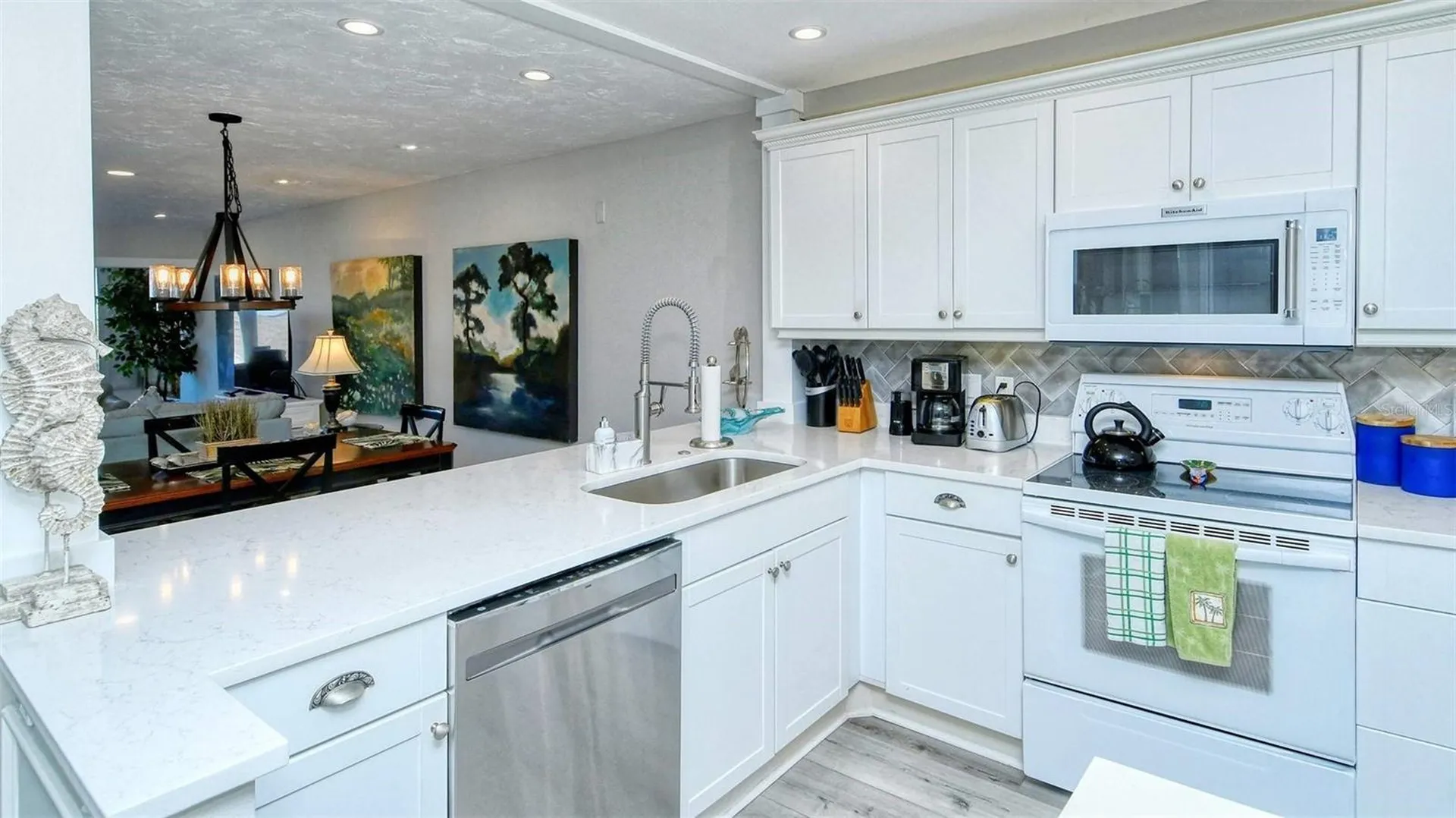 1255 E Peppertree Drive Sarasota FL 34242
