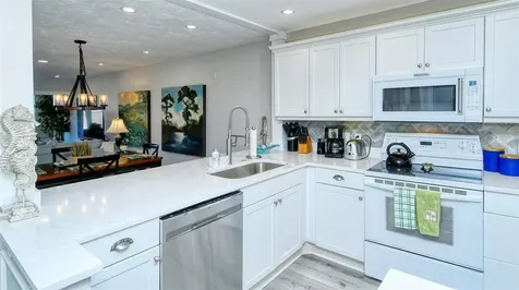 1255 E Peppertree Drive Sarasota FL 34242