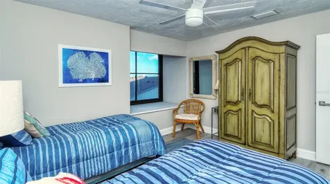 1255 E Peppertree Drive Sarasota FL 34242