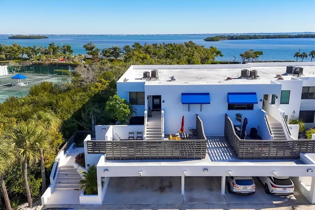 825 Bayport Way Longboat Key FL 34228