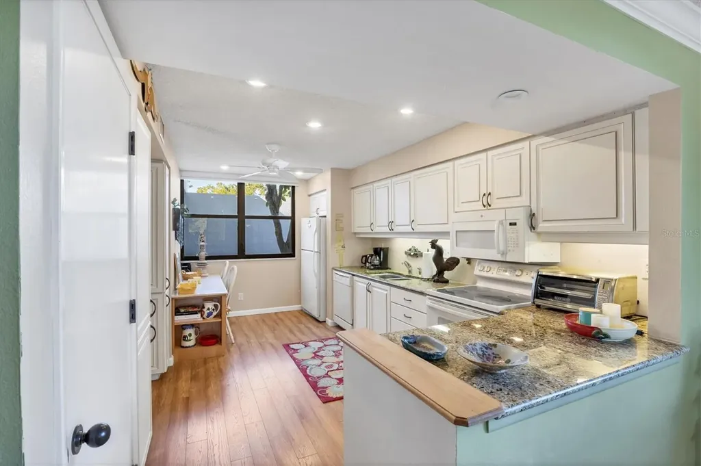 825 Bayport Way Longboat Key FL 34228