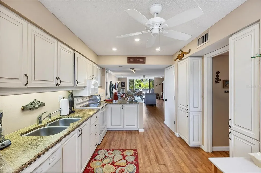 825 Bayport Way Longboat Key FL 34228