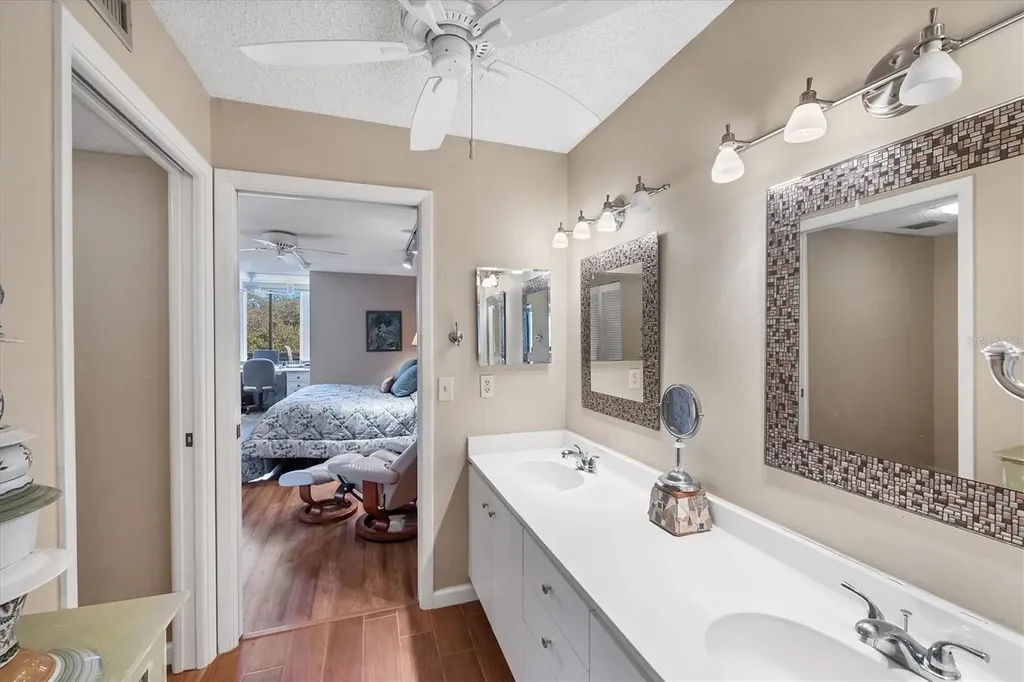 825 Bayport Way Longboat Key FL 34228