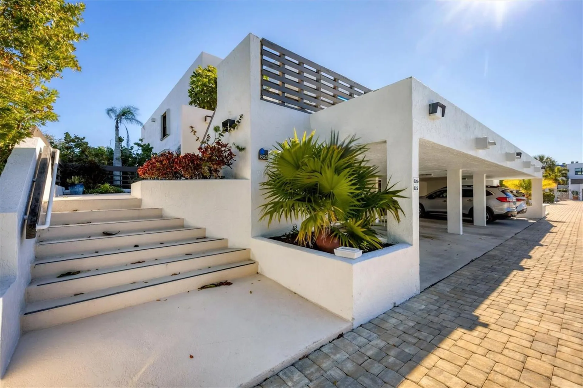 825 Bayport Way Longboat Key FL 34228