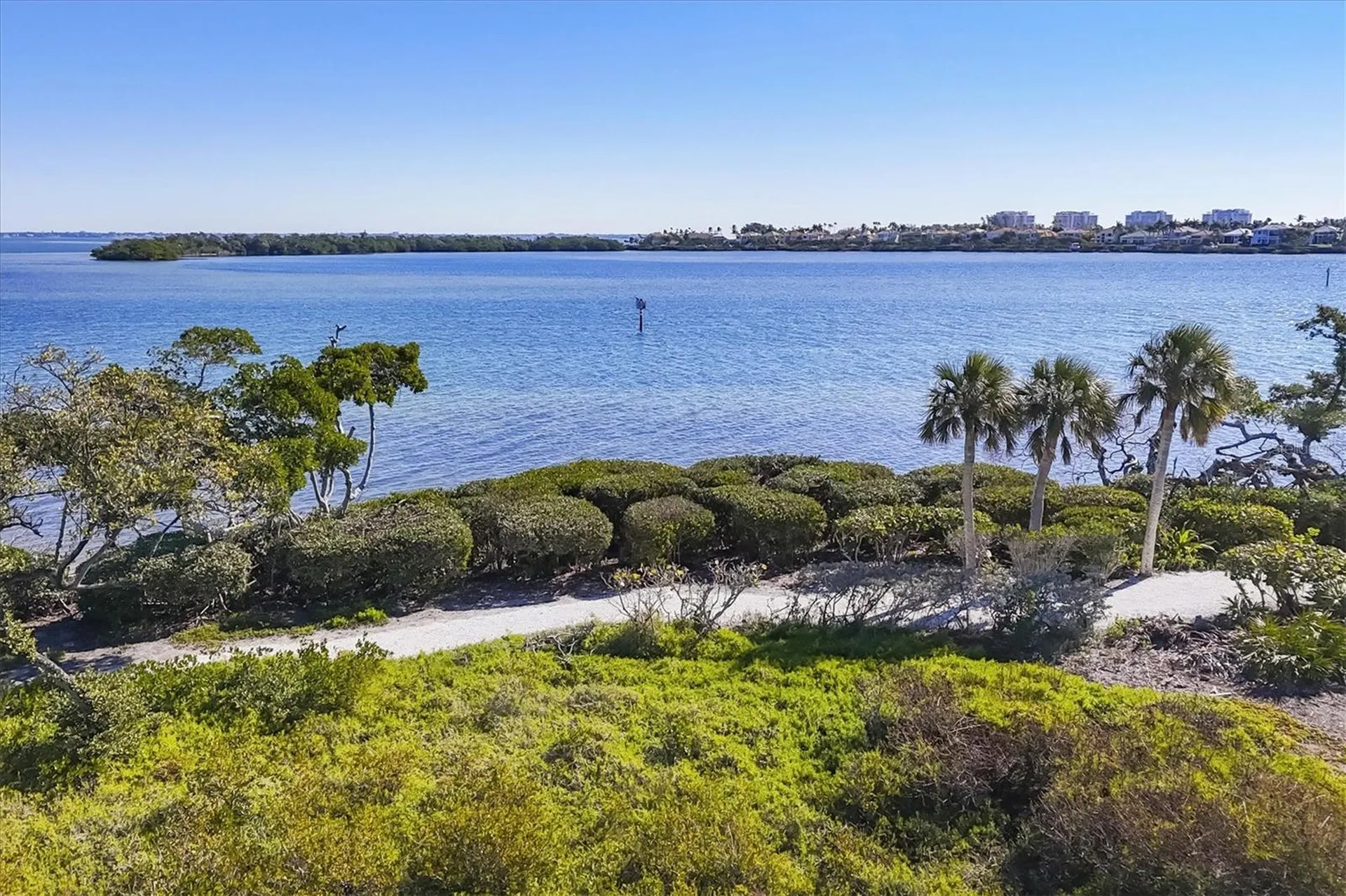 825 Bayport Way Longboat Key FL 34228