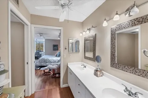 825 Bayport Way Longboat Key FL 34228