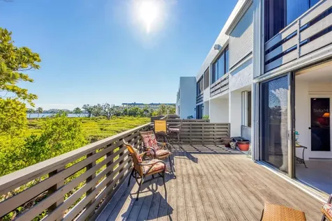 825 Bayport Way Longboat Key FL 34228