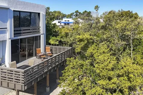 825 Bayport Way Longboat Key FL 34228