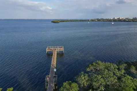 825 Bayport Way Longboat Key FL 34228
