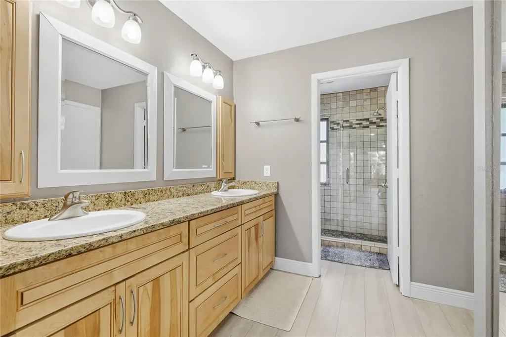 5207 Myrtle Wood Sarasota FL 34235