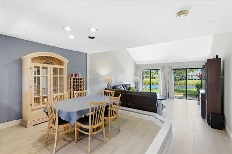 5207 Myrtle Wood Sarasota FL 34235