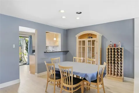 5207 Myrtle Wood Sarasota FL 34235