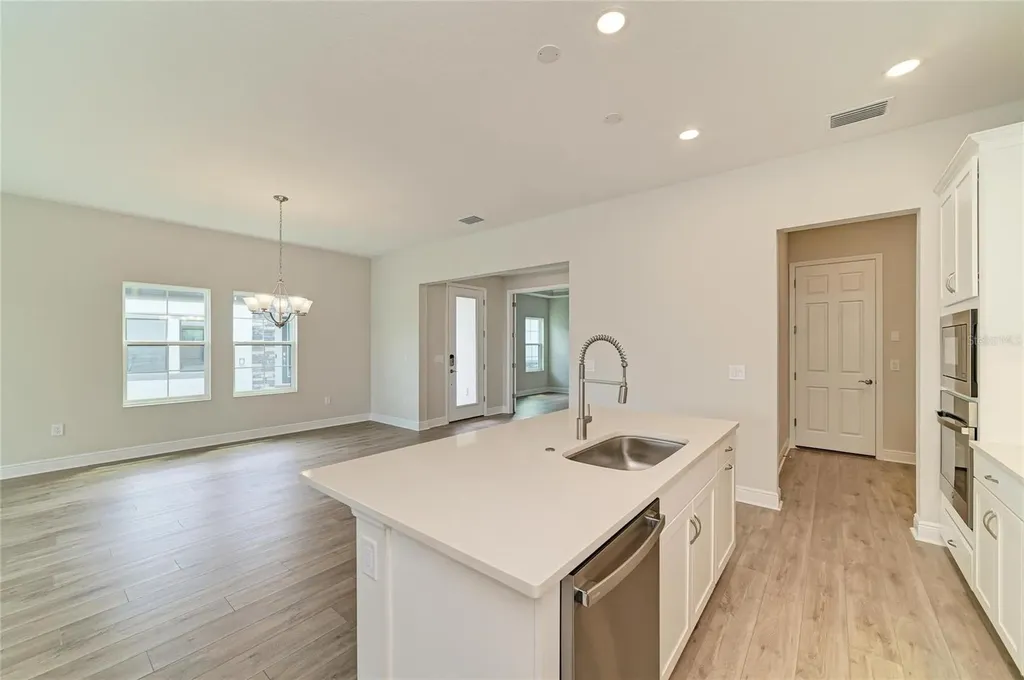 35563 Stableton Lane Zephyrhills FL 33541