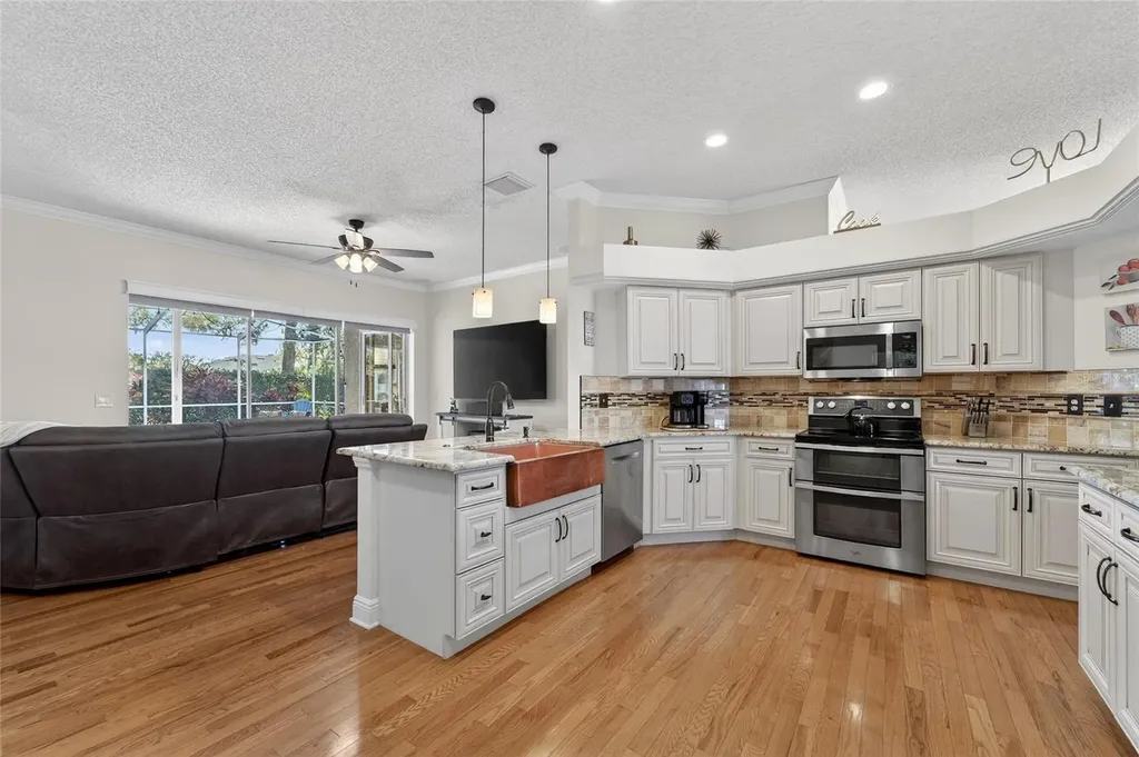 3522 Fox Squirrel Lane Valrico FL 33596