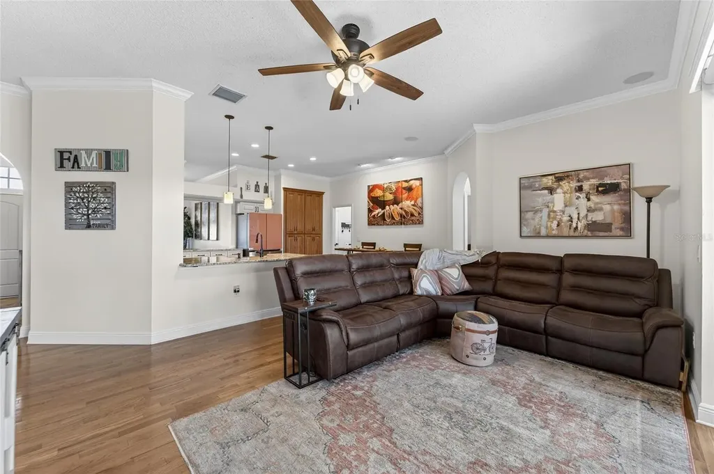 3522 Fox Squirrel Lane Valrico FL 33596