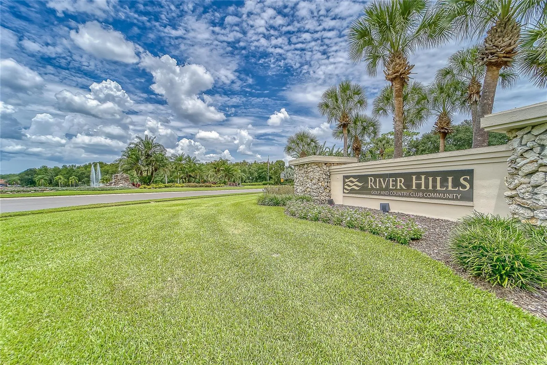 3522 Fox Squirrel Lane Valrico FL 33596