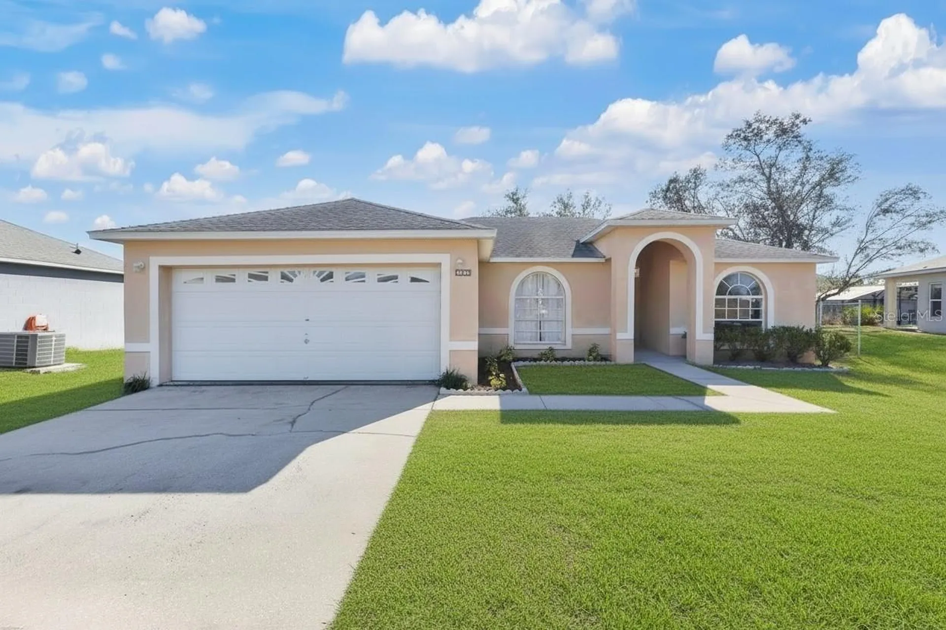 327 Salmon Court Kissimmee FL 34759