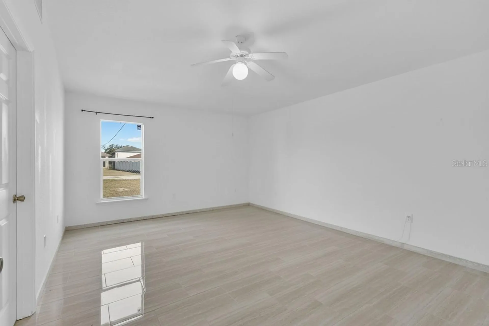 327 Salmon Court Kissimmee FL 34759
