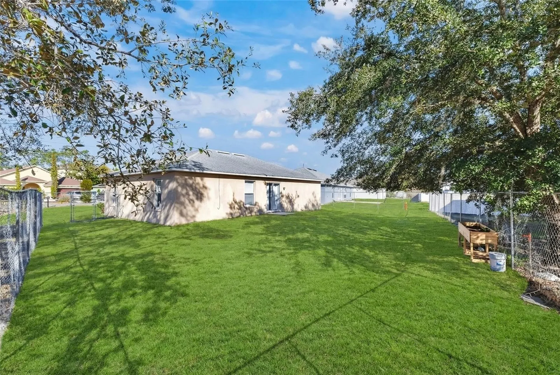 327 Salmon Court Kissimmee FL 34759