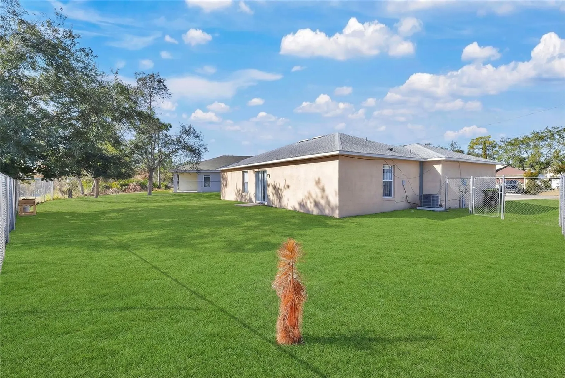 327 Salmon Court Kissimmee FL 34759