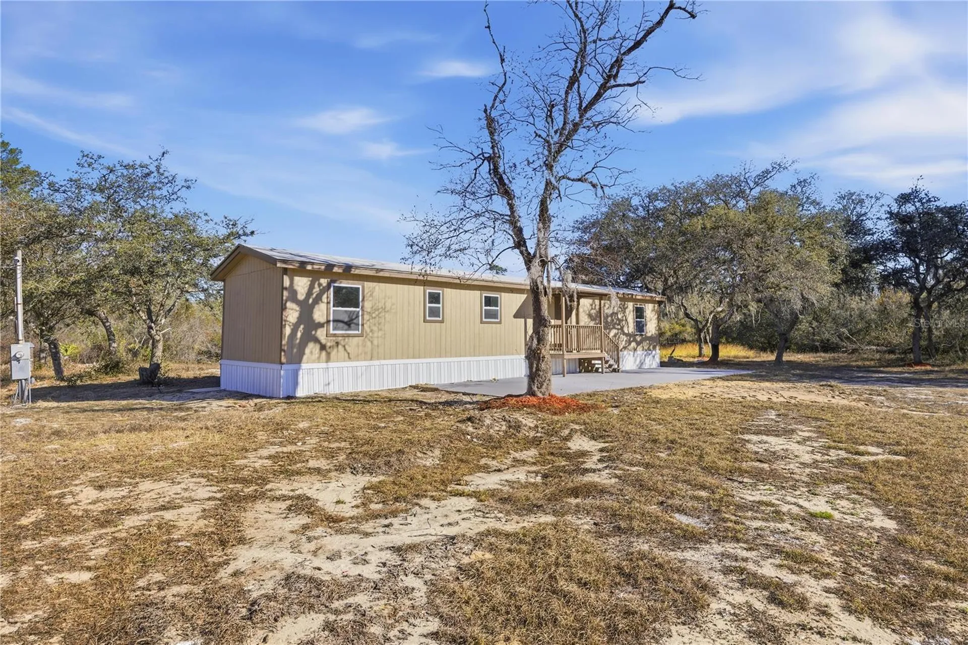 19661 SE 94th Place Ocklawaha FL 32179