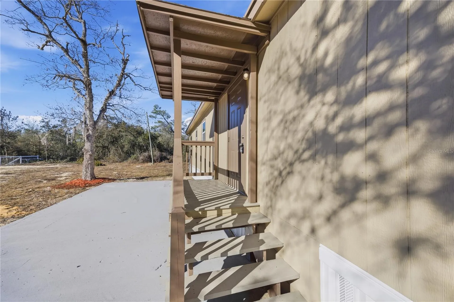 19661 SE 94th Place Ocklawaha FL 32179