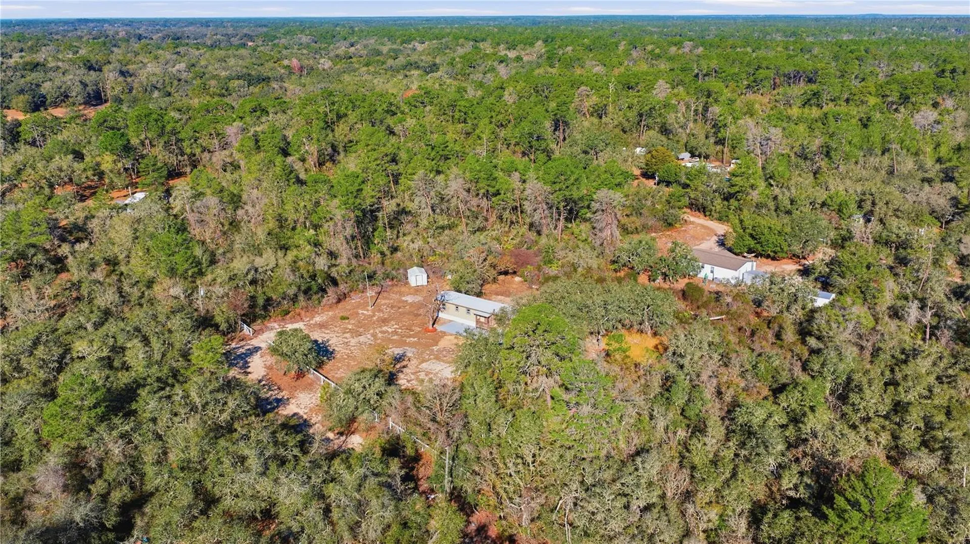 19661 SE 94th Place Ocklawaha FL 32179