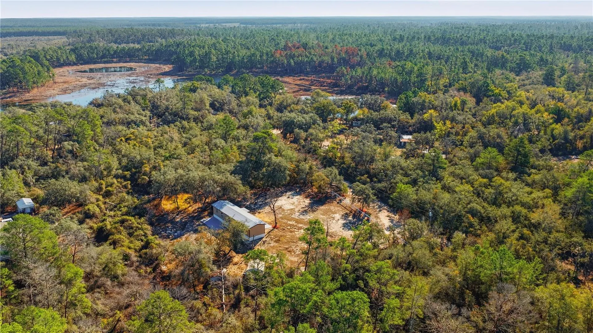 19661 SE 94th Place Ocklawaha FL 32179