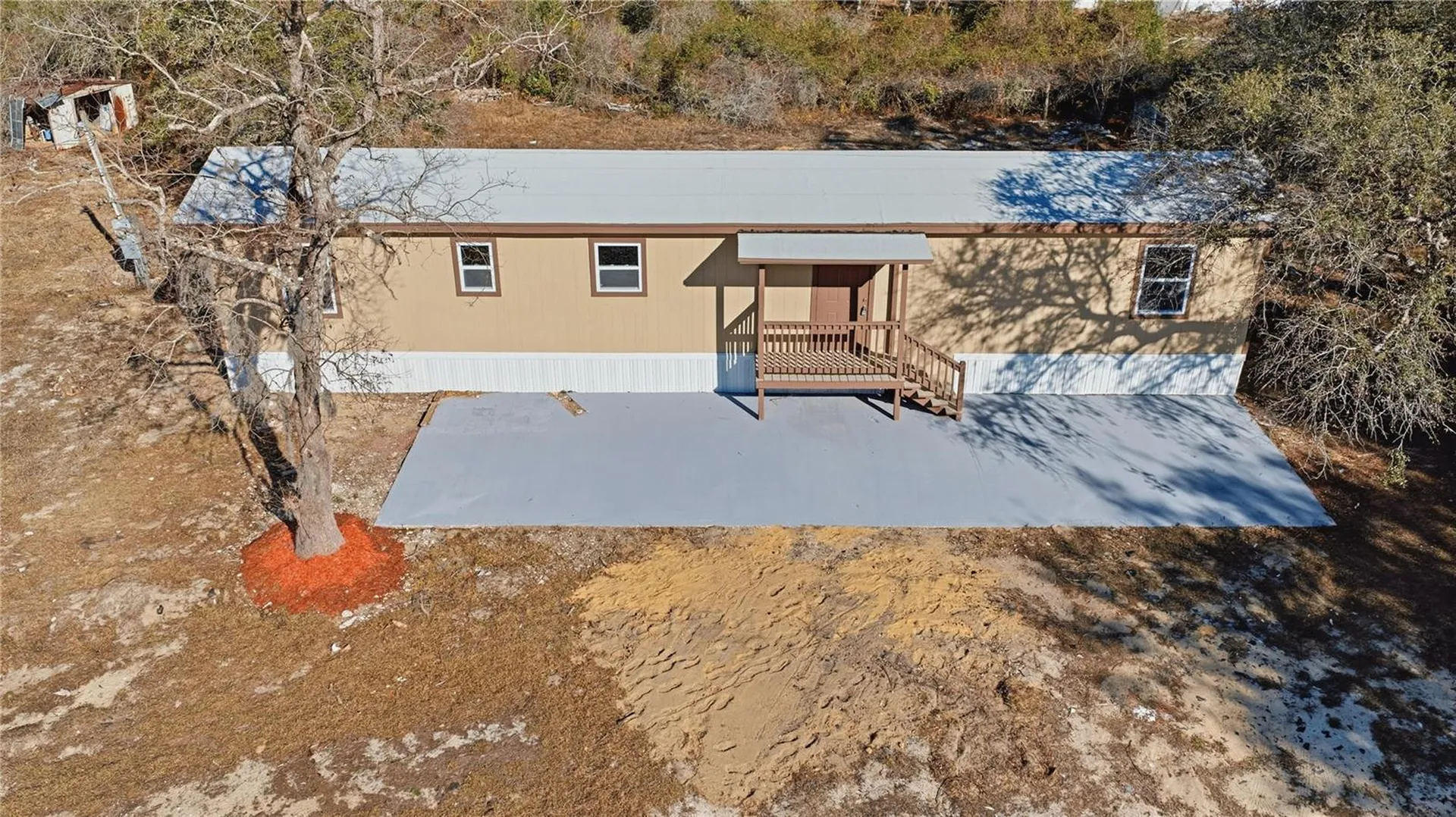 19661 SE 94th Place Ocklawaha FL 32179