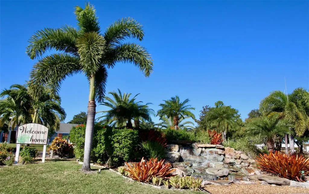 9790 66th Street N Pinellas Park FL 33782