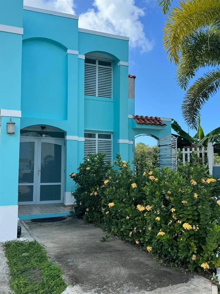 Calle Rio Pitahaya River Edge Hills Luquillo PR 00773