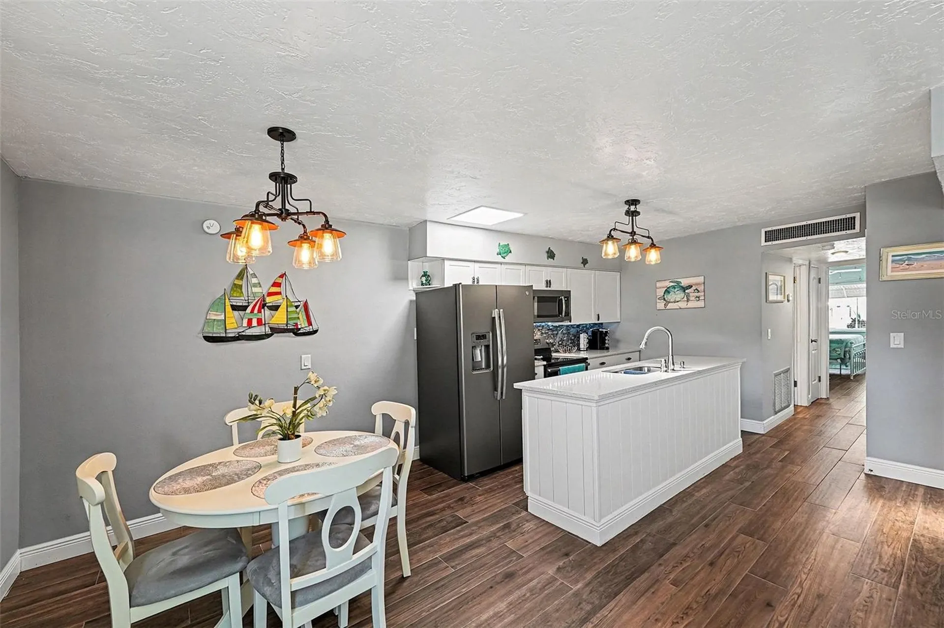 250 Rosery Road NW Largo FL 33770
