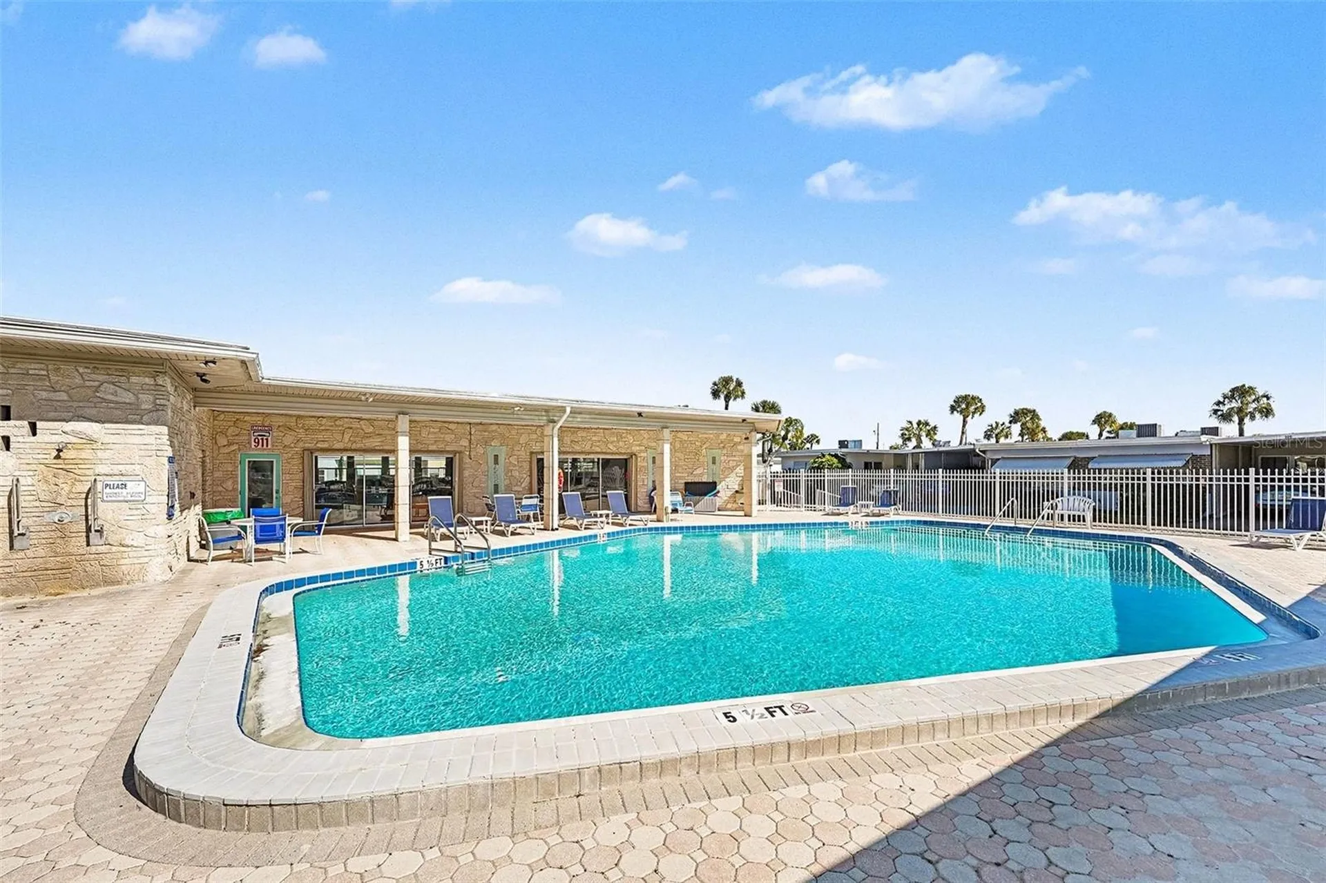 250 Rosery Road NW Largo FL 33770