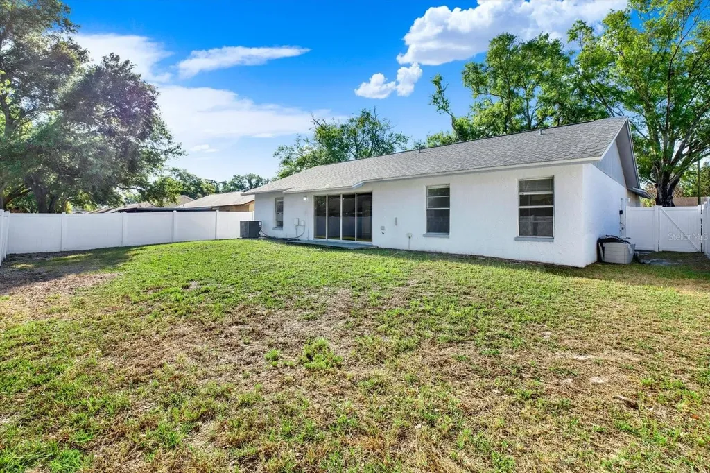 7516 S Sanibel Circle Temple Terrace FL 33637