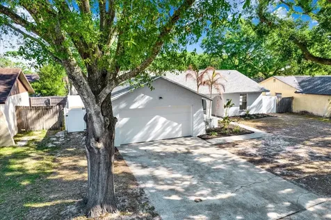 7516 S Sanibel Circle Temple Terrace FL 33637
