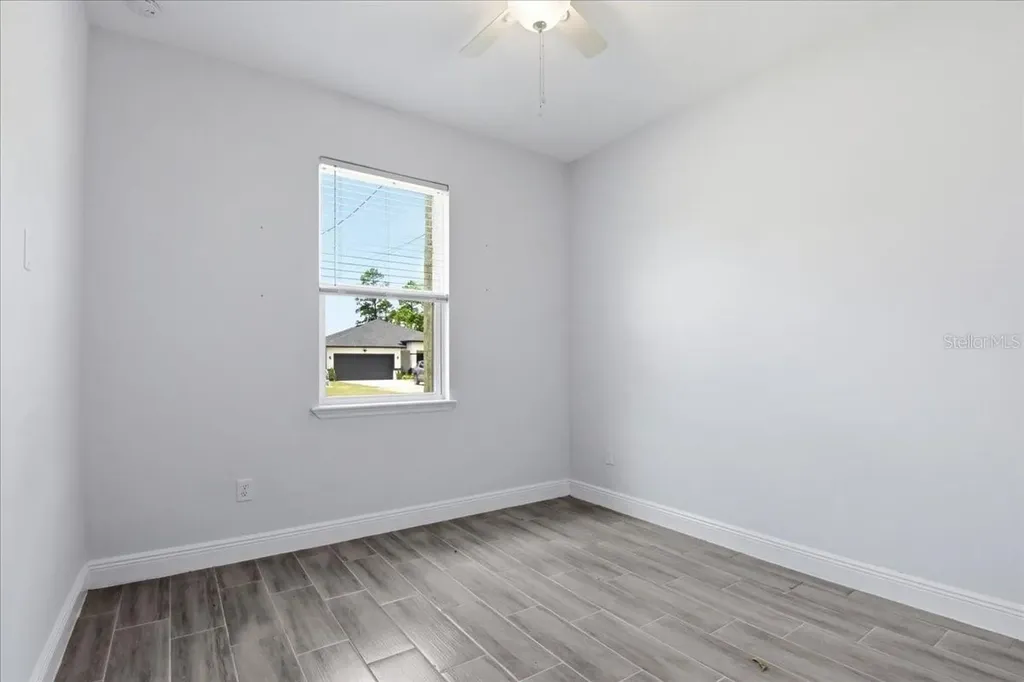 959 11th Avenue Deland FL 32724
