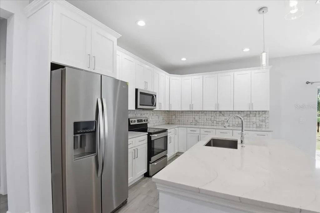 959 11th Avenue Deland FL 32724