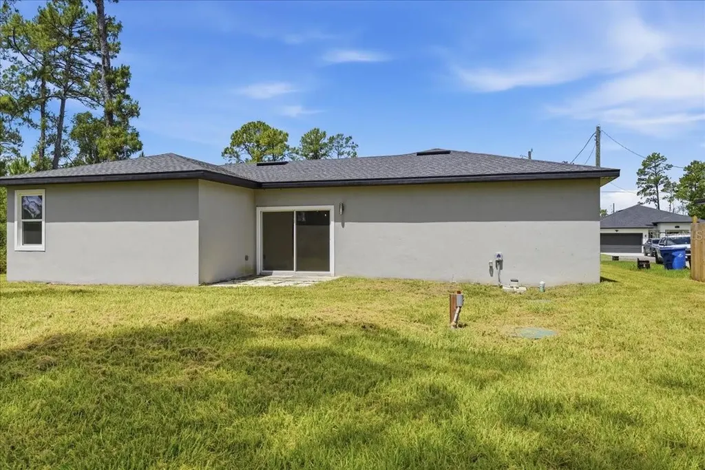 959 11th Avenue Deland FL 32724