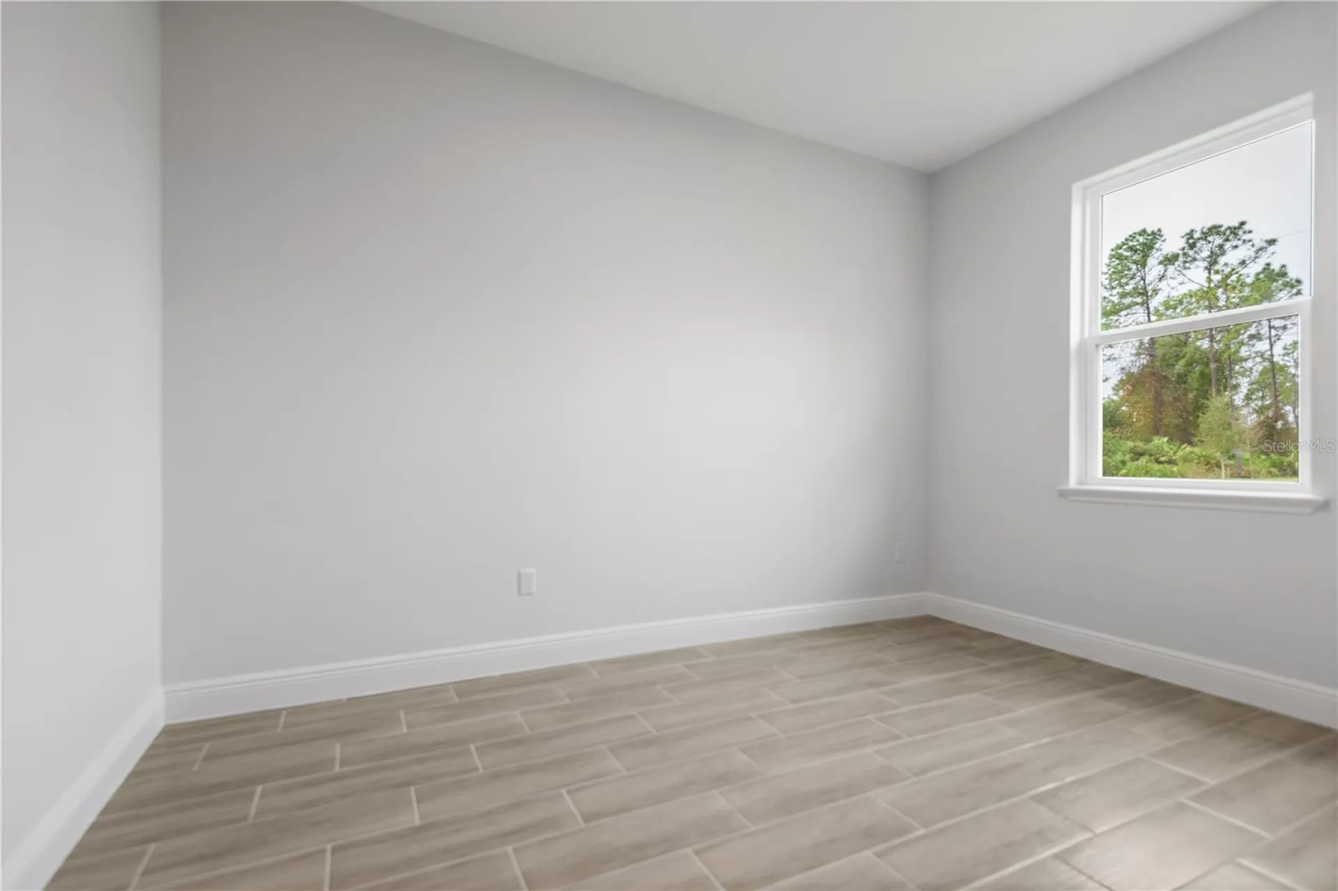 959 11th Avenue Deland FL 32724