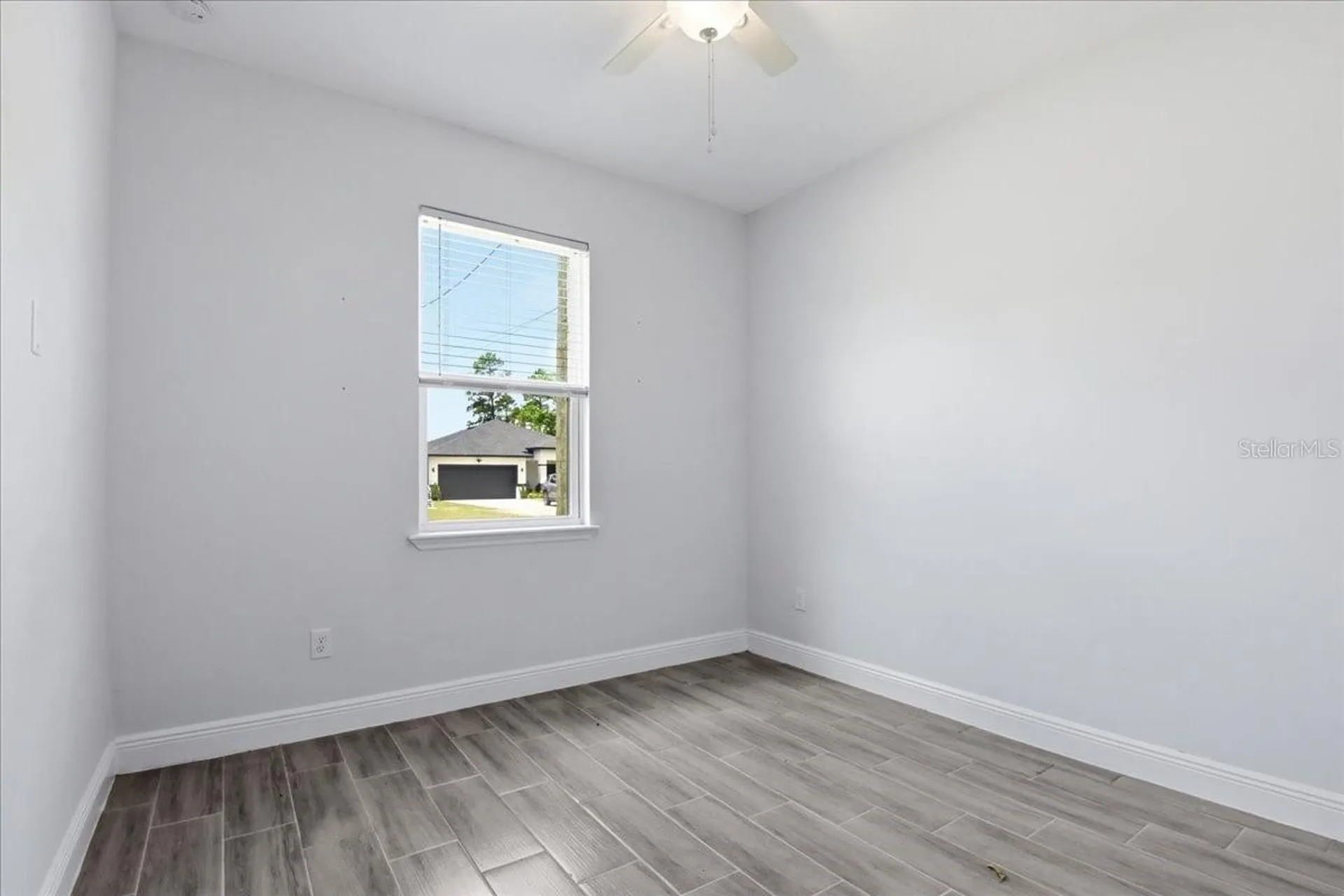 959 11th Avenue Deland FL 32724