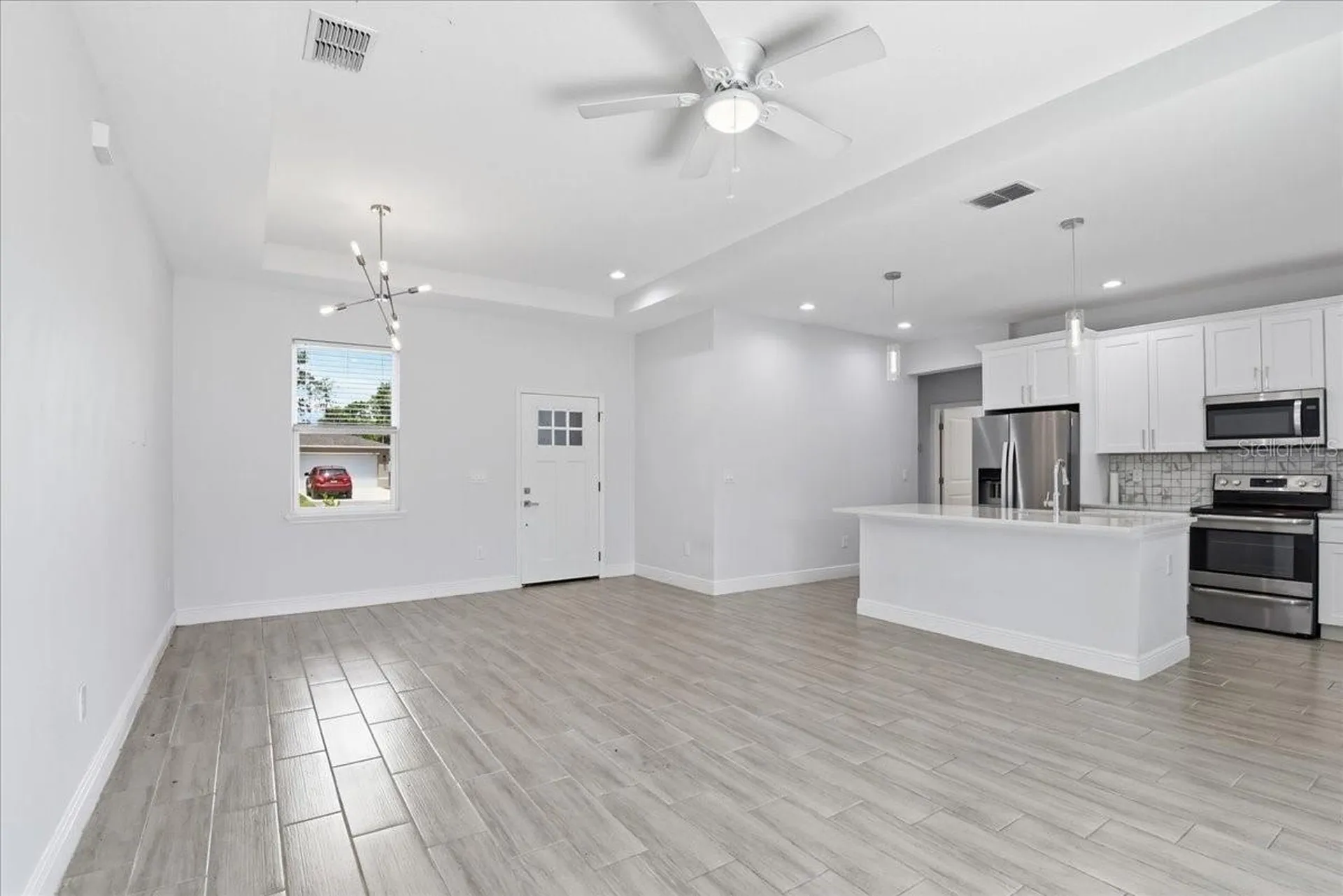 959 11th Avenue Deland FL 32724