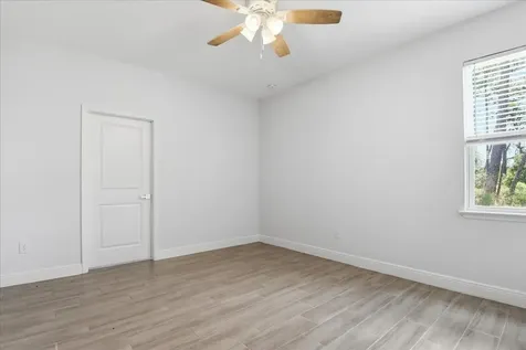 959 11th Avenue Deland FL 32724