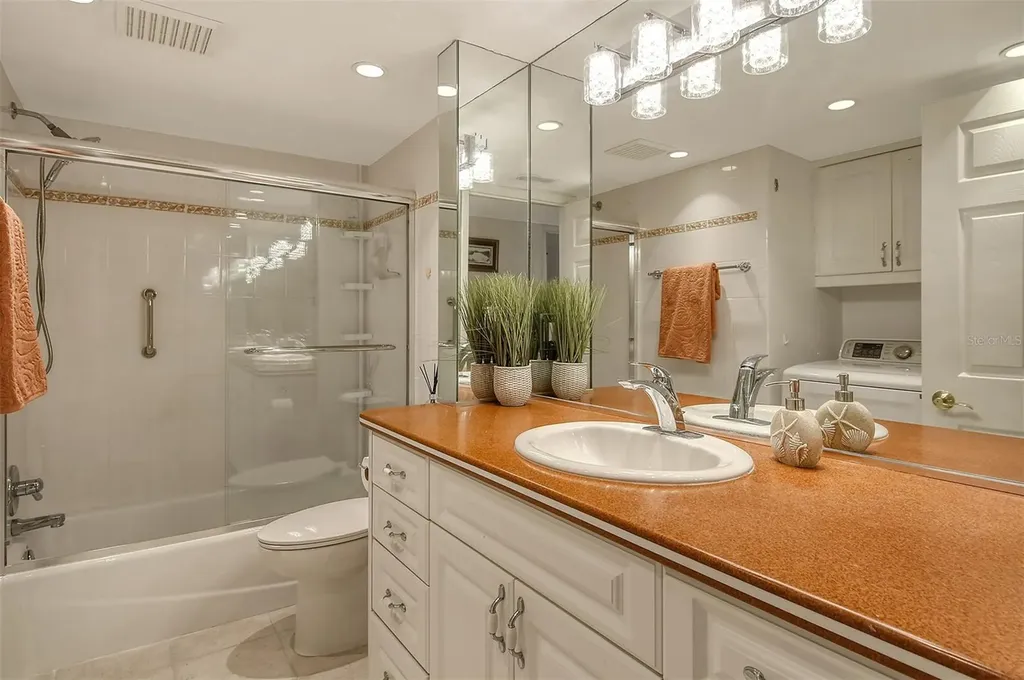 6047 E Peppertree Way Sarasota FL 34242