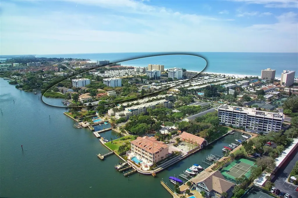 6047 E Peppertree Way Sarasota FL 34242