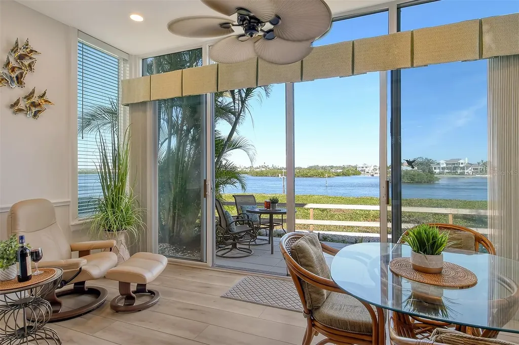 6047 E Peppertree Way Sarasota FL 34242