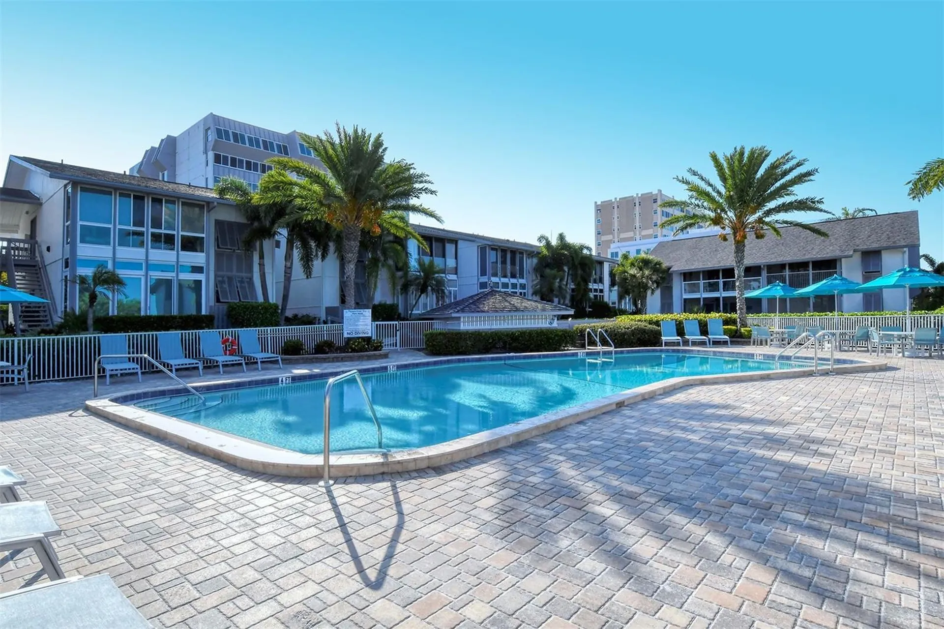 6047 E Peppertree Way Sarasota FL 34242