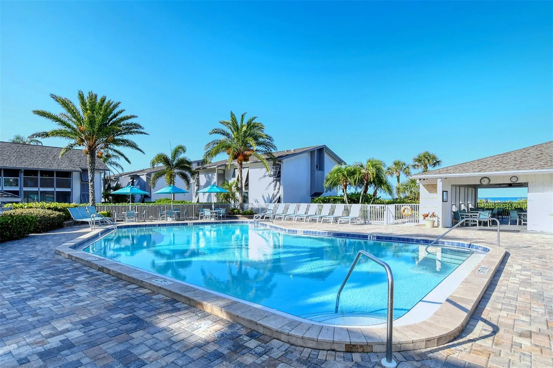 6047 E Peppertree Way Sarasota FL 34242