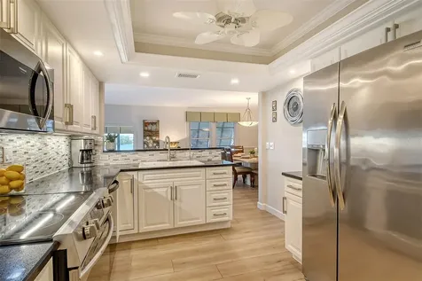 6047 E Peppertree Way Sarasota FL 34242