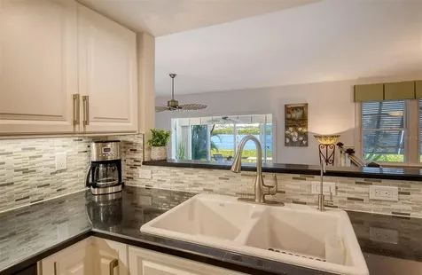 6047 E Peppertree Way Sarasota FL 34242