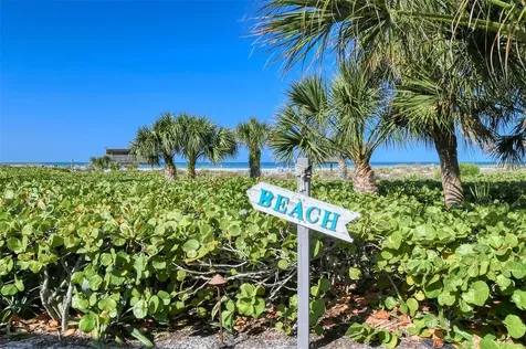 6047 E Peppertree Way Sarasota FL 34242